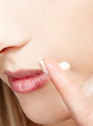 Фото к статье Как защитить губы от обветривания 5.jpg