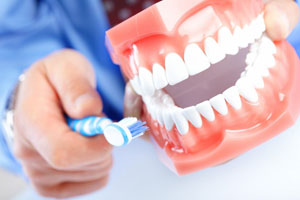 Фото к статье Как ухаживать за зубными протезами 2.jpg