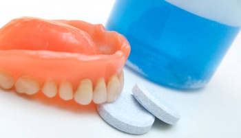 Фото к статье Как ухаживать за зубными протезами 3.jpg