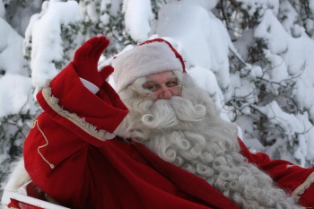 Фото к статье Появление Деда Мороза , Снегурочки и Санты 1.jpg